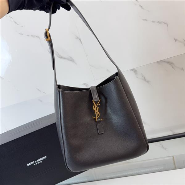 2026224175118889 710